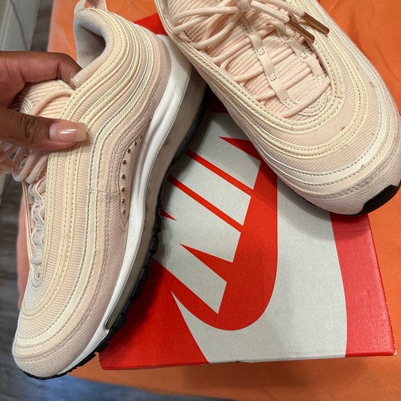 Women’s Air Max 97 SE - Picture 6 of 7